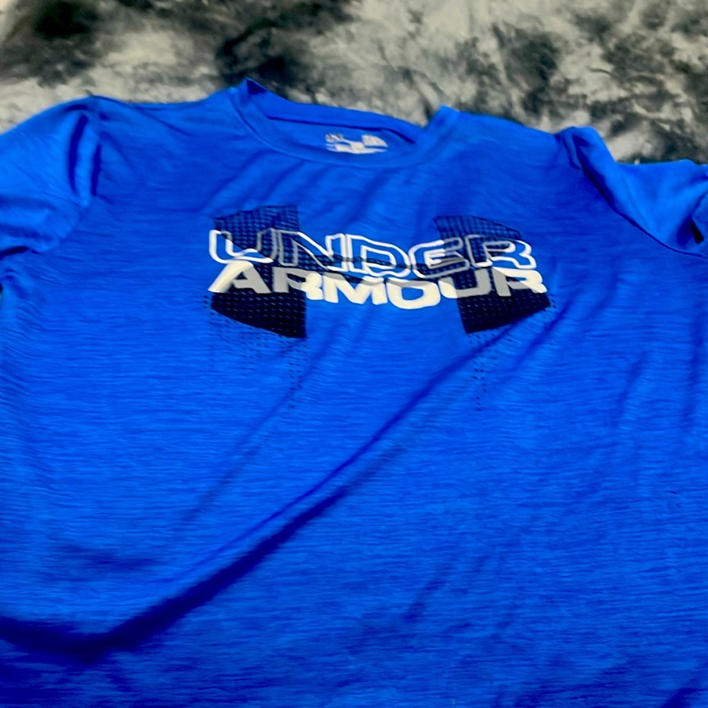 Under Armour branded boys T-Shirt worn once or twice